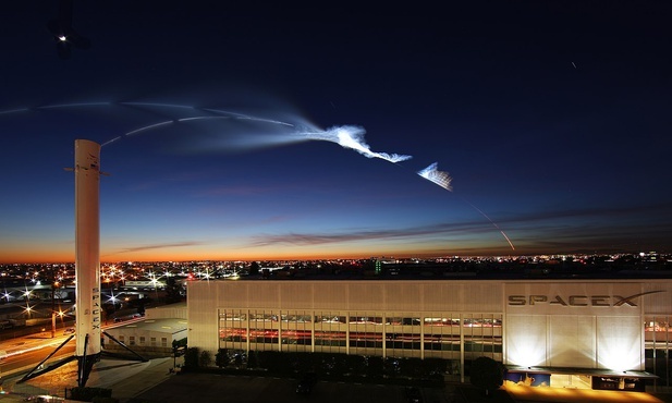 Firma SpaceX straci do 40 satelitów, które trafiły w burzę geomagnetyczną