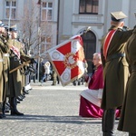 Powitanie bp. Lechowicza przez Kompanię Reprezentacyjną Wojska Polskiego [GALERIA ZDJĘĆ]