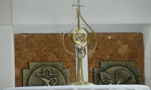 Relikwie św. Jana Pawła II towarzyszyły diecezjalnej modlitwie za chorych w katedrze św. Mikołaja.