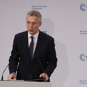 Stoltenberg: Apeluję do Rosji o dialog z Radą NATO w sprawie Ukrainy 