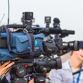 Pod ostrzałem w Donbasie znalazło się 25 zagranicznych dziennikarzy