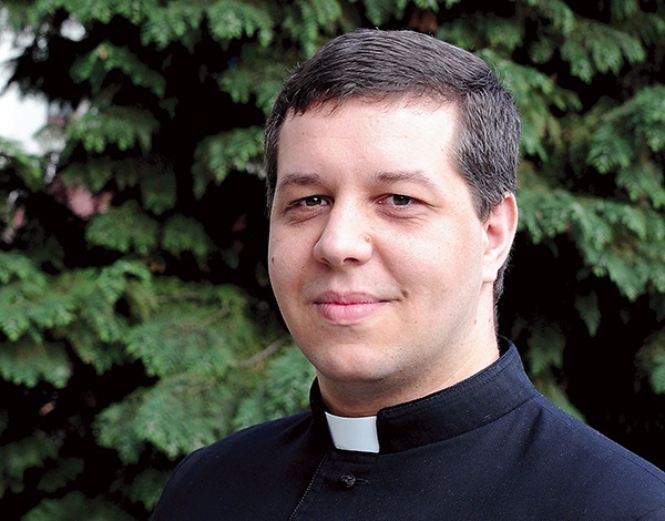 Ks. Michał Machnio pochodzi z parafii Jedlnia-Letnisko. Święcenia kapłańskie przyjął w 2013 roku.