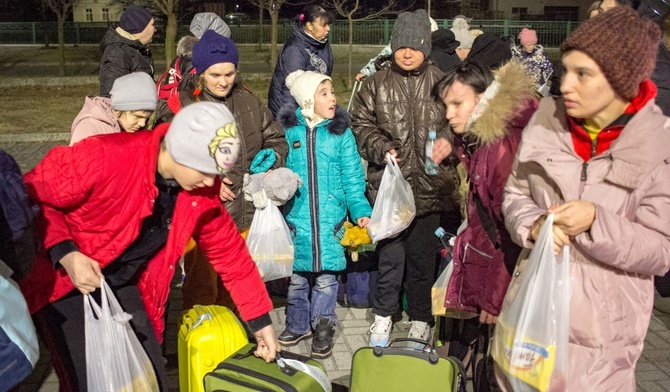 Dzieciom Kijowa. Prośba o wsparcie pobytu ukraińskich niepełnosprawnych dzieci w ośrodkach diecezji opolskiej