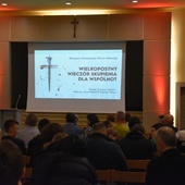 Wieczór skupienia dla wspólnot archidiecezji gdańskiej
