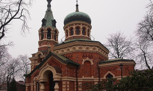 Coraz więcej wiernych, w tym uchodźców, w cerkwi w Sosnowcu
