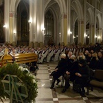 Początek uroczystości pogrzebowych śp. bp. Adama Odzimka