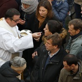 Posługi religijne wobec uchodźców. Poradnik dla duszpasterzy