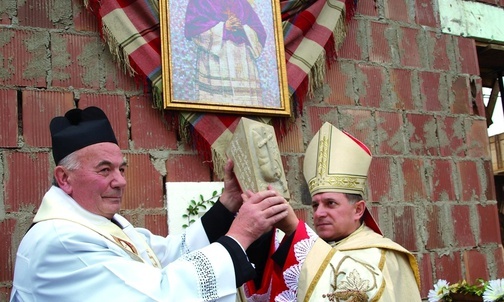 Gościem inauguracji Roku Jubileuszowego będzie abp Mieczysław Mokrzycki, metropolita lwowski, który kilka lat wcześniej poświęcił kamień węgielny pod nową ochronkę w Wilamowicach.