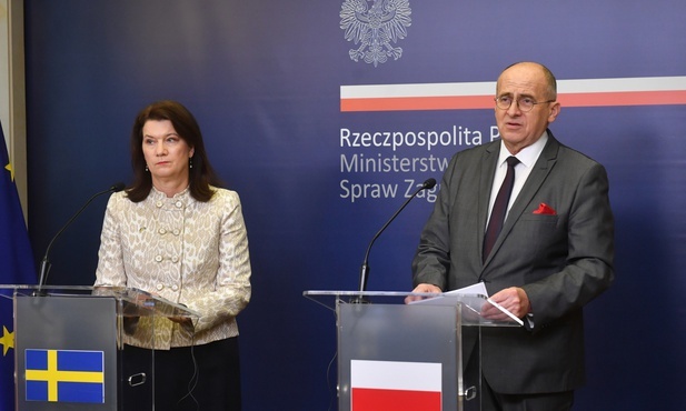 Rau: Nie ma powrotu do normalnych stosunków z reżimem rosyjskim i konieczne są dalsze sankcje 