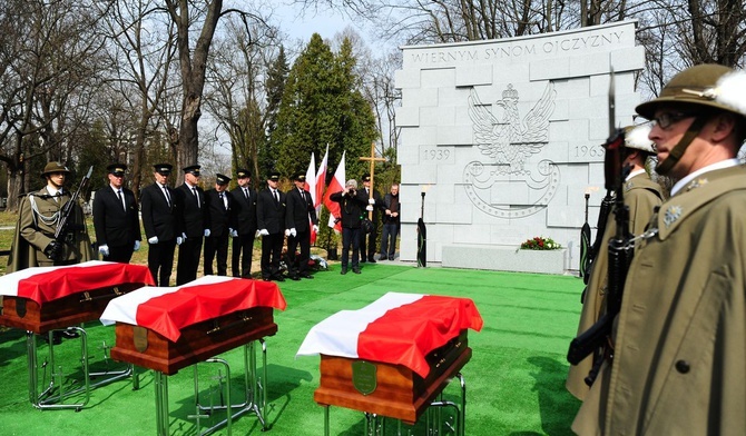 Kolejni żołnierze niezłomni spoczęli na cmentarzu Rakowickim