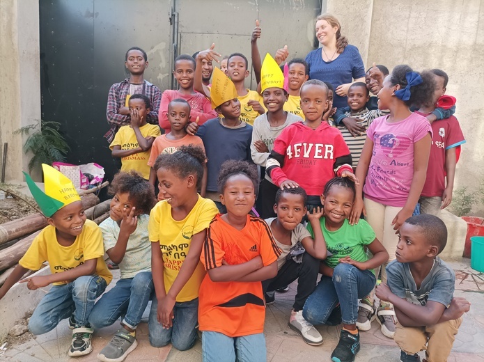 Dzieci w ośrodku Fundacji "Barkot" znajdują nowy dom