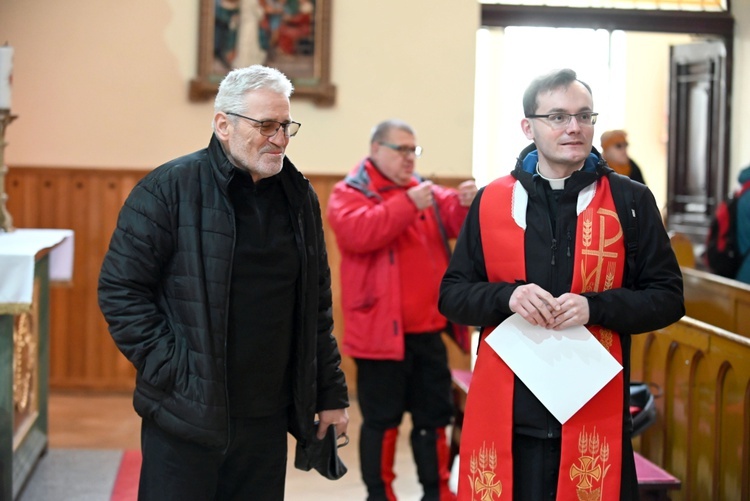 Dekanalna Droga Krzyżowa na Chełmiec