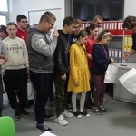 Licealiści KTK dla dzieci w Żywcu-Sporyszu - Wielkanoc 2022