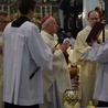 Podczas Eucharystii bp Andrzej F. Dziuba poświęcił oleje.