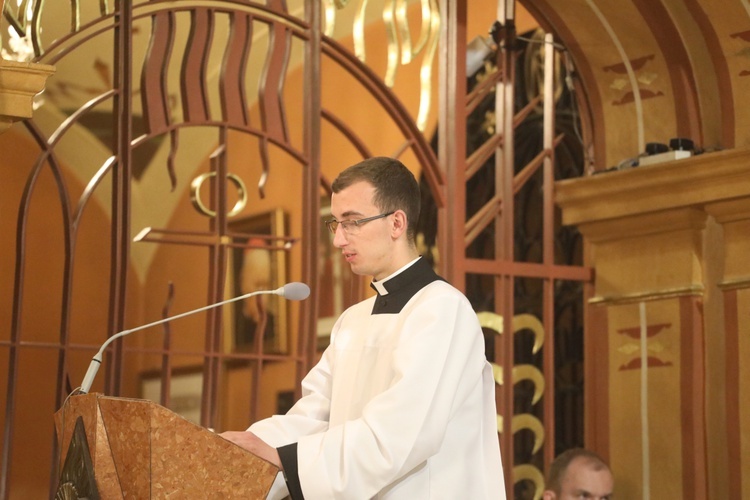 Liturgia Wielkiego Piątku w katedrze w Bielsku-Bialej - 2022