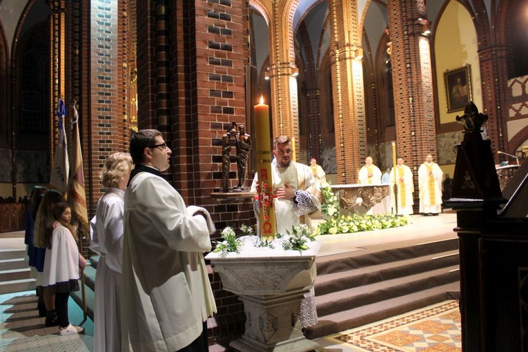 Wigilia Paschalna w katedrze