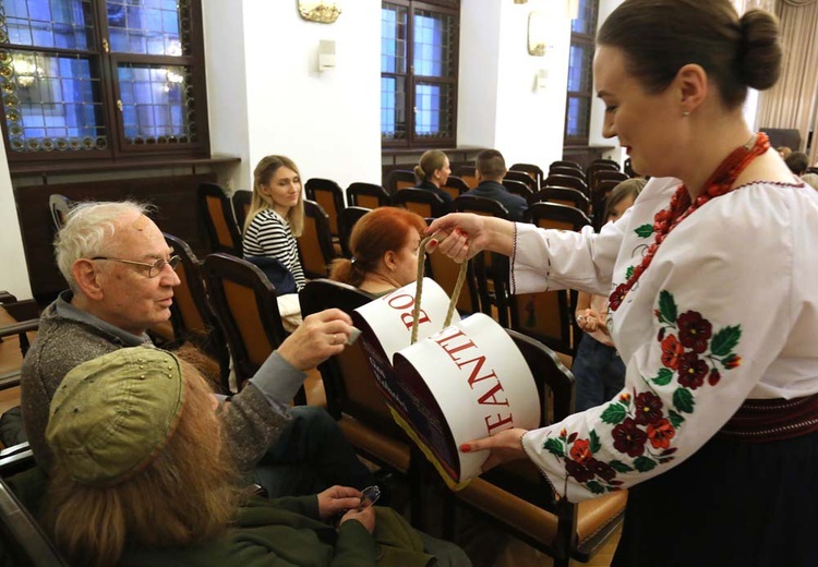 Śpiewali i grali dla Ukrainy