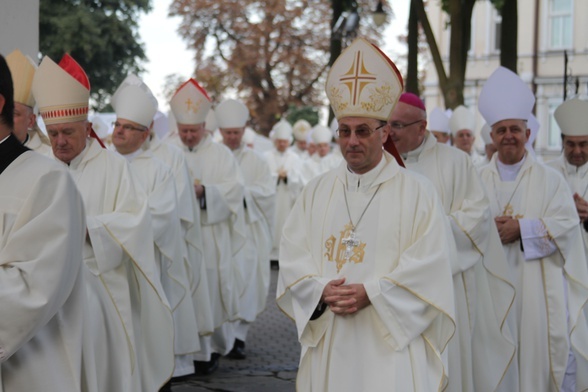 Polscy biskupi pojadą na Ukrainę