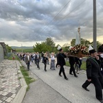 Bp Janusz Mastalski u św. abp. Bilczewskiego w Wilamowicach