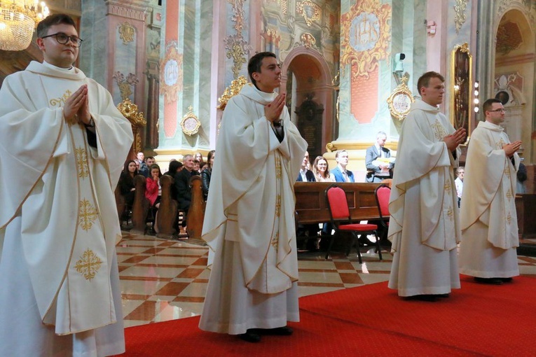 Nowi kapłani archidiecezji lubelskiej.