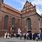 Pielgrzymka z rekwiarzem św. Andrzeja Boboli