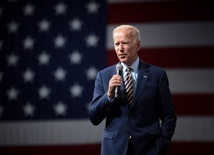 Prezydent Biden: wojna na Ukrainie to część większej walki między demokracją i autokracją