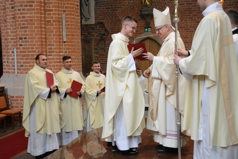 Święcenia kapłańskie w roku Złotego Jubileuszu Diecezji Opolskiej