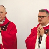 Dwaj hierarchowie na uroczystościach ku czci biskupów męczenników w Działdowie w 2020 r.