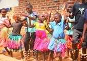 Fundacja "Kagadi Home" wspiera dzieci w edukacji 