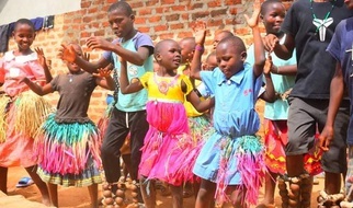 Fundacja "Kagadi Home" wspiera dzieci w edukacji 