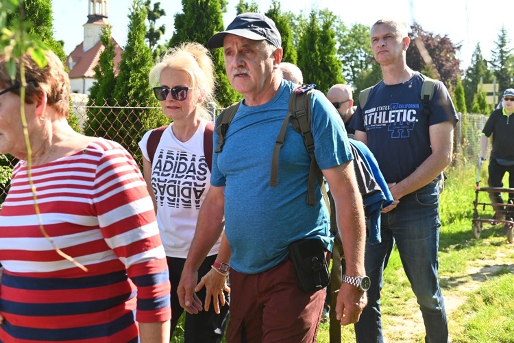 Kolejarze z całej Polski ruszyli na Chełmiec