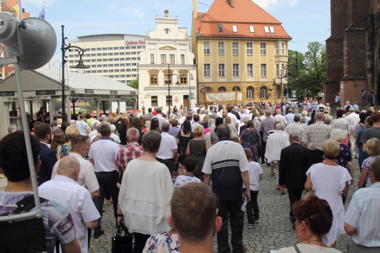 Główna procesja w Legnicy