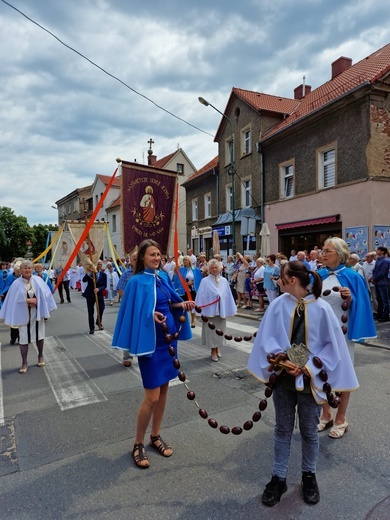 Boże Ciało w parafii Wniebowzięcia NMP w Bielawie