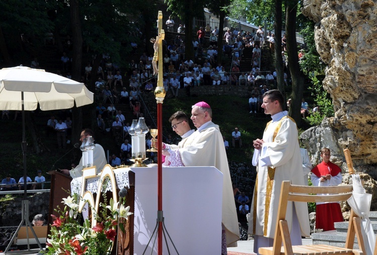 Pielgrzymka Mężczyzn i Młodzieńców na Górze Świętej Anny