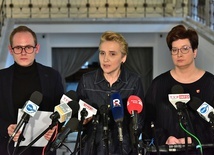 "Rzeczpospolita": Posłanka może stracić immunitet za protest w kościele