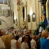 Uroczysta Msza św. zgromadziła czcicieli Matki Bożej Szkaplerznej.