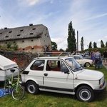 Zlot oldtimerów i święcenie pojazdów w Sławikowie