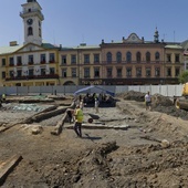 Cieszyn. Archeolodzy znaleźli fundament budynku; być może to dawny ratusz
