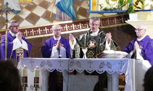 Msza św. pogrzebowa śp. Marii Ciurli w Leśnej.
