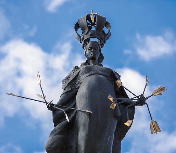 Figura Matki Bożej Łaskawej w sanktuarium św. Jana Pawła II w Radzyminie.