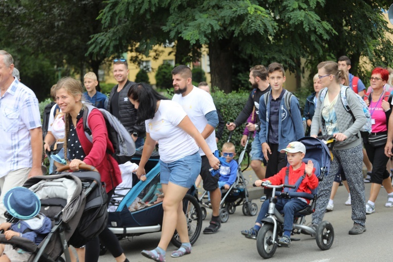 20. Piesza Pielgrzymka Dekanatu Czechowickiego na Jasną Górę - 2022