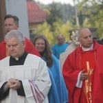 Odpust i wnętrze kościoła w Starej Kamienicy 