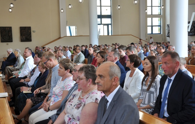 Pielgrzymka srebrnych jubilatów w Opolu