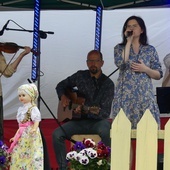 Zespół Ahawa na scenie Festiwalu Życia i Rodziny w Cieszynie.
