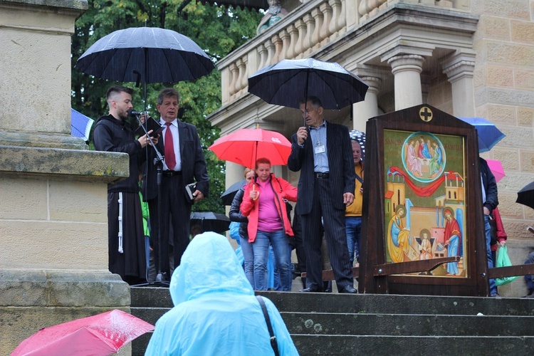 XXX Pielgrzymka Rodzin Archidiecezji Krakowskiej do Kalwarii Zebrzydowskiej cz. 1