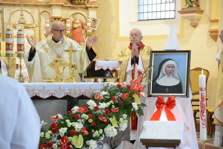 Fałkowice. Dziękczynienie za beatyfikację parafianki