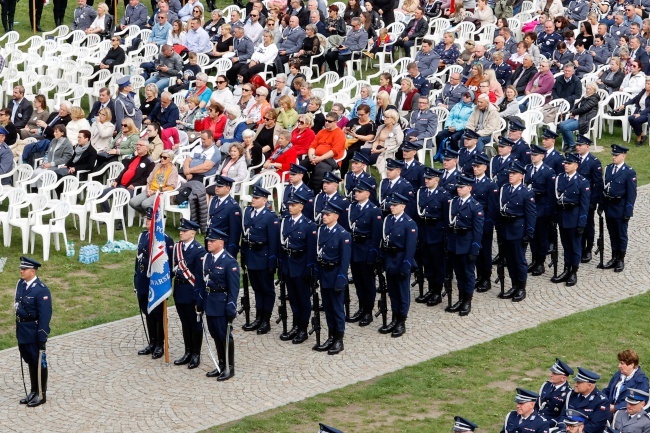 Bp Lechowicz do policjantów: nie wystarczy unikać zła, trzeba czynić dobro