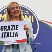 Centroprawica wygrywa wybory. "Włochy budzą się bardzo odmienione"