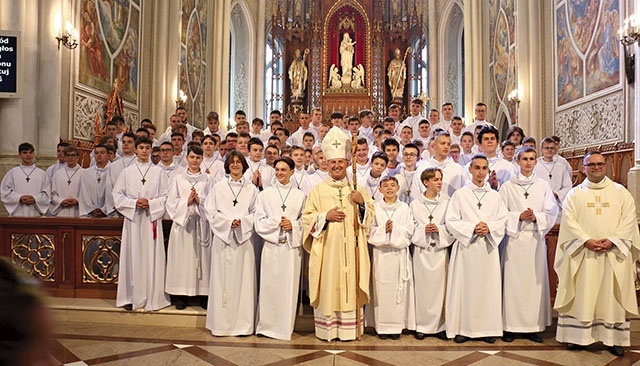 	Lektorzy z bp. Markiem Solarczykiem  i ks. Mariuszem Chamerskim.