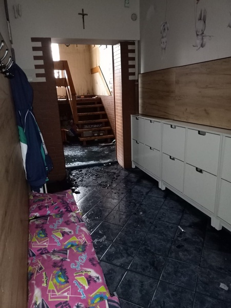 Zniszczenia po pożarze w ochronce dla dzieci w Piekarach Śląskich